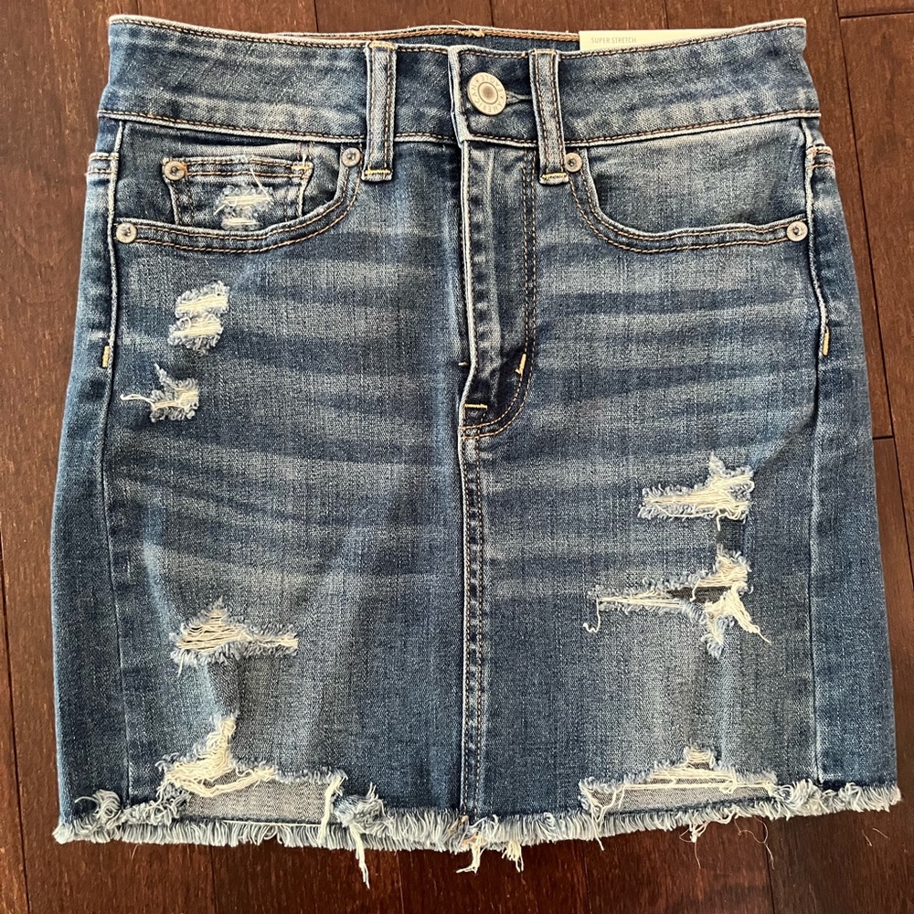 American Eagle Women’s hi-rise jean skirt size 00